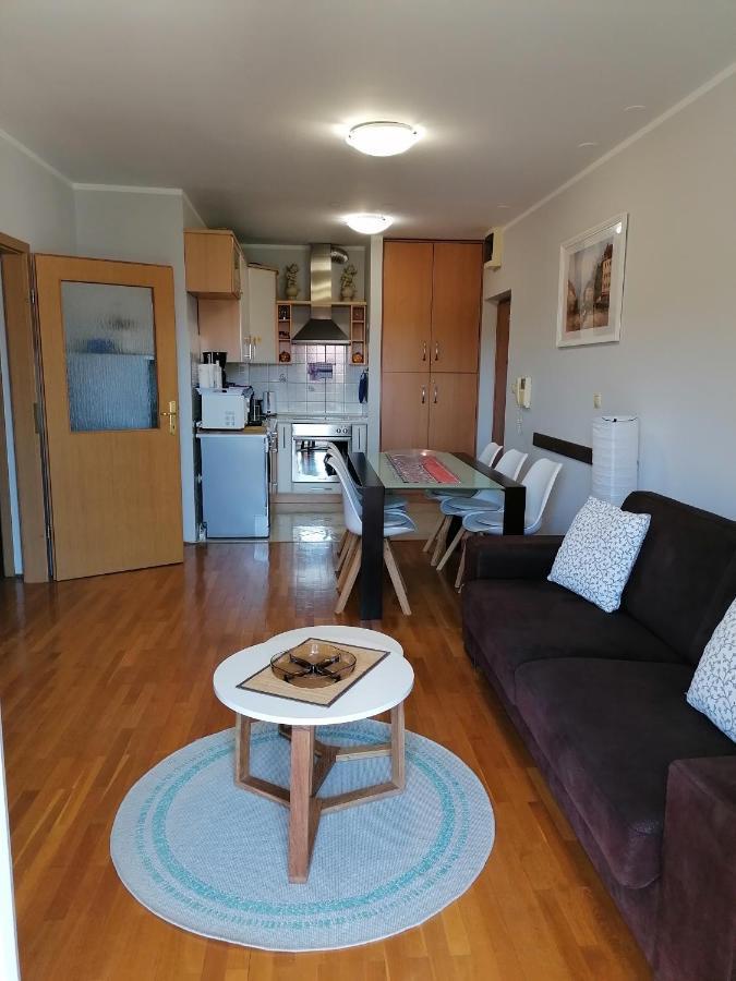 Apartman Laura Galileo Blizu Centra I Plaze Makarska Eksteriør bilde